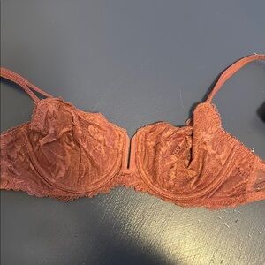 Lace Underwire Bra in Rust